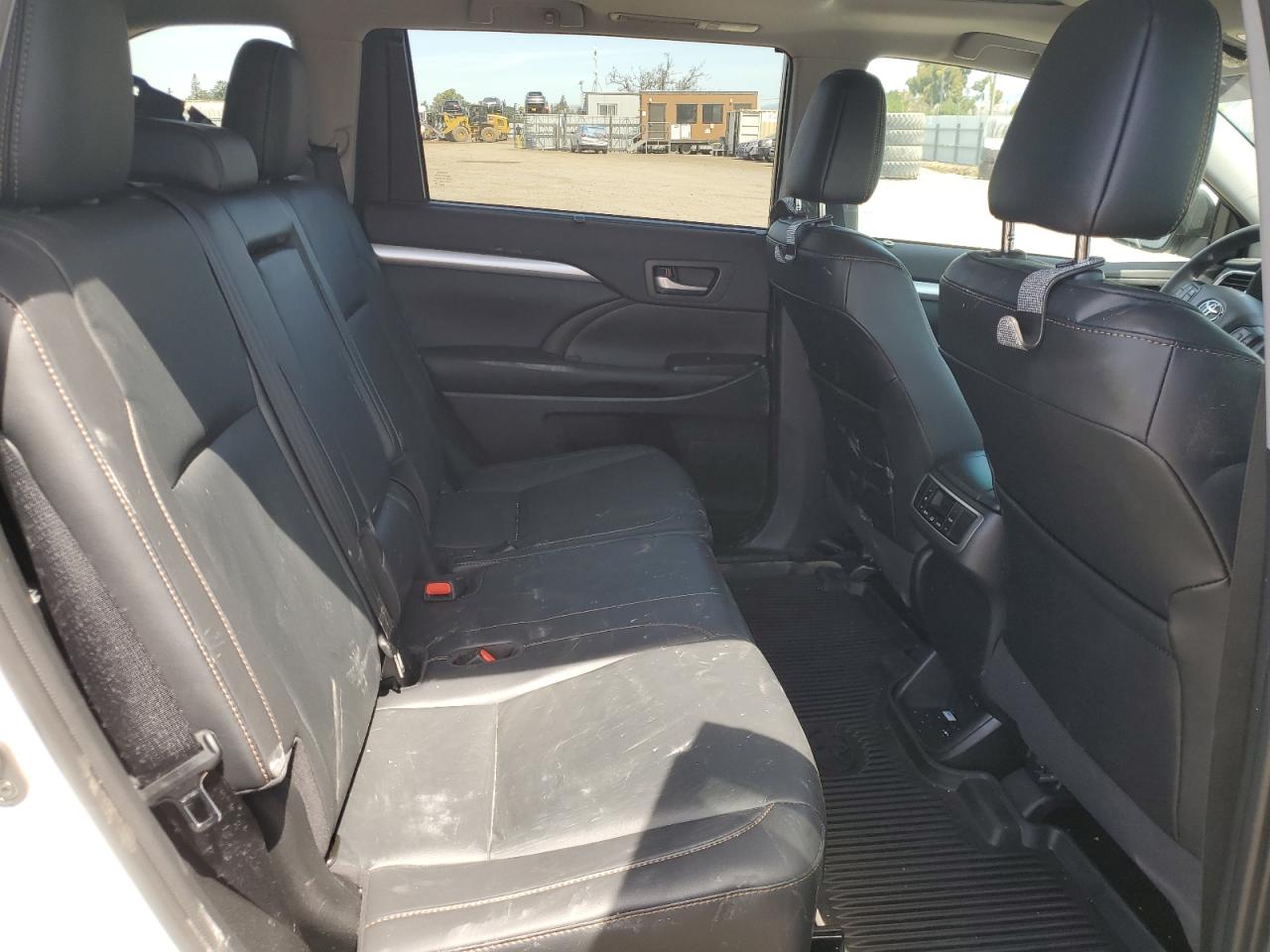 2019 Toyota Highlander Se VIN: 5TDJZRFH6KS628463 Lot: 53864954