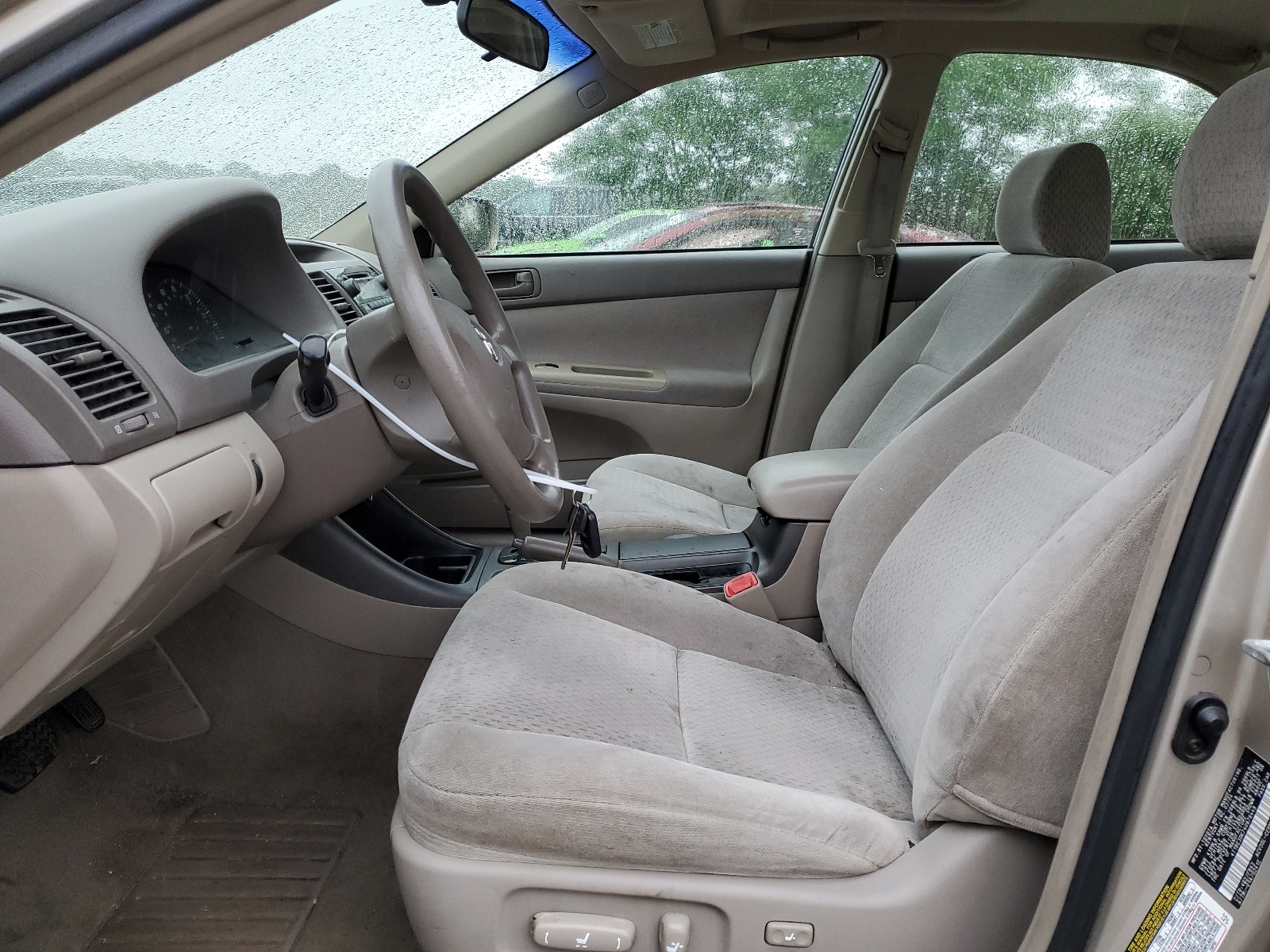 4T1BE30K74U878449 2004 Toyota Camry Le