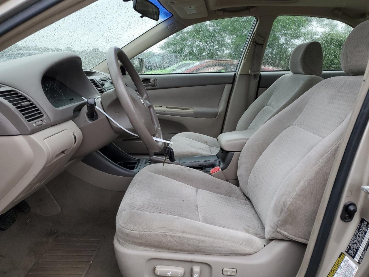 2004 Toyota Camry Le VIN: 4T1BE30K74U878449 Lot: 54058944