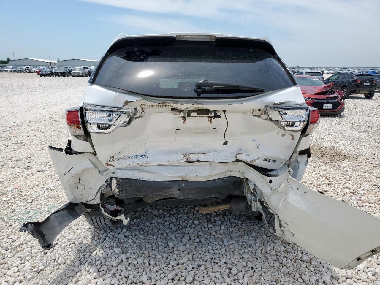 2016 Toyota Highlander Xle VIN: 5TDKKRFH6GS136693 Lot: 56861785