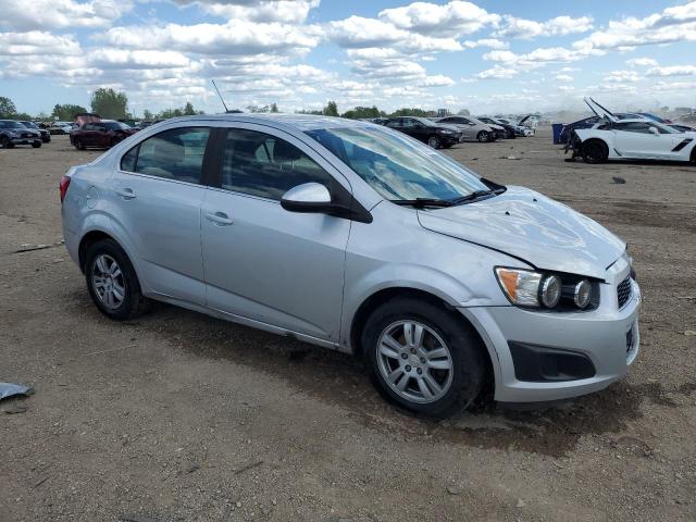  CHEVROLET SONIC 2015 Серебристый