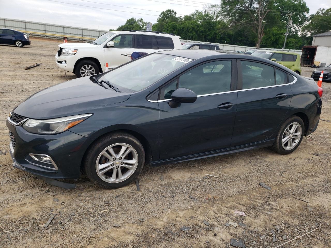 2017 Chevrolet Cruze Lt for Sale in Chatham, VA - Side