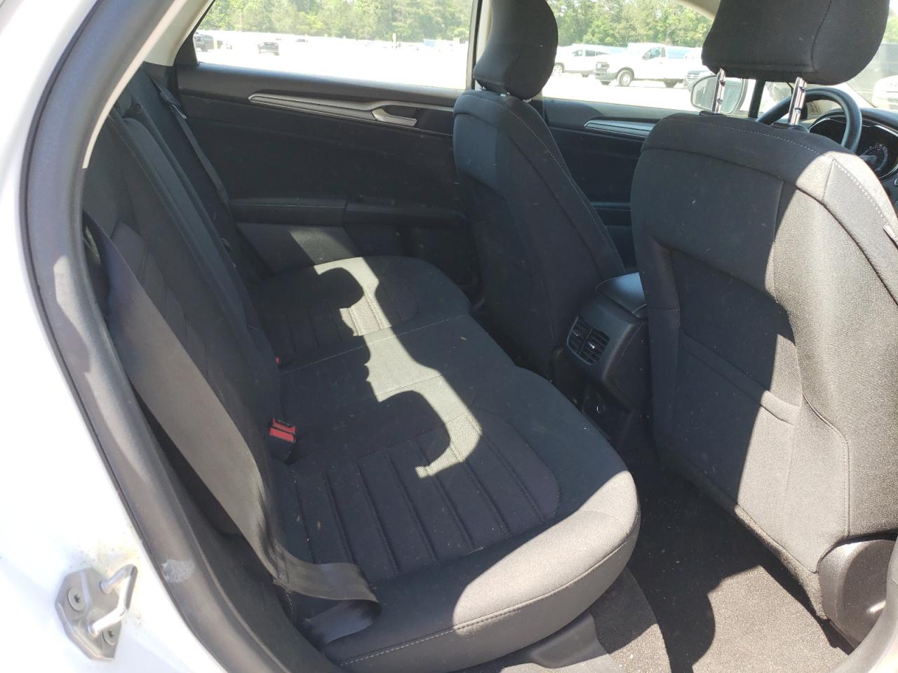 2019 Ford Fusion Se VIN: 3FA6P0LUXKR263996 Lot: 54039605