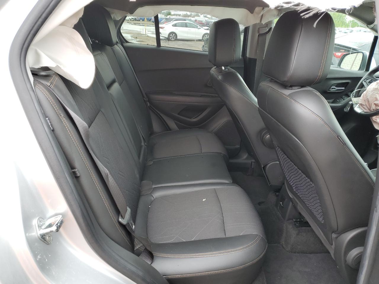 KL7CJLSB2JB637968 CHEVROLET TRAX 2018