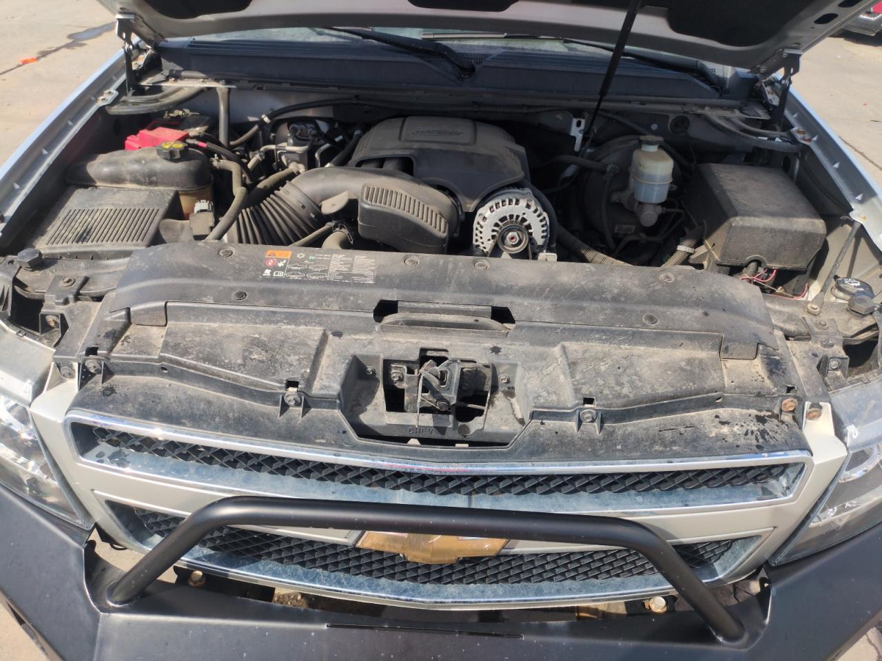 2011 Chevrolet Suburban K1500 Lt VIN: 1GNSKJE32BR306182 Lot: 57253975