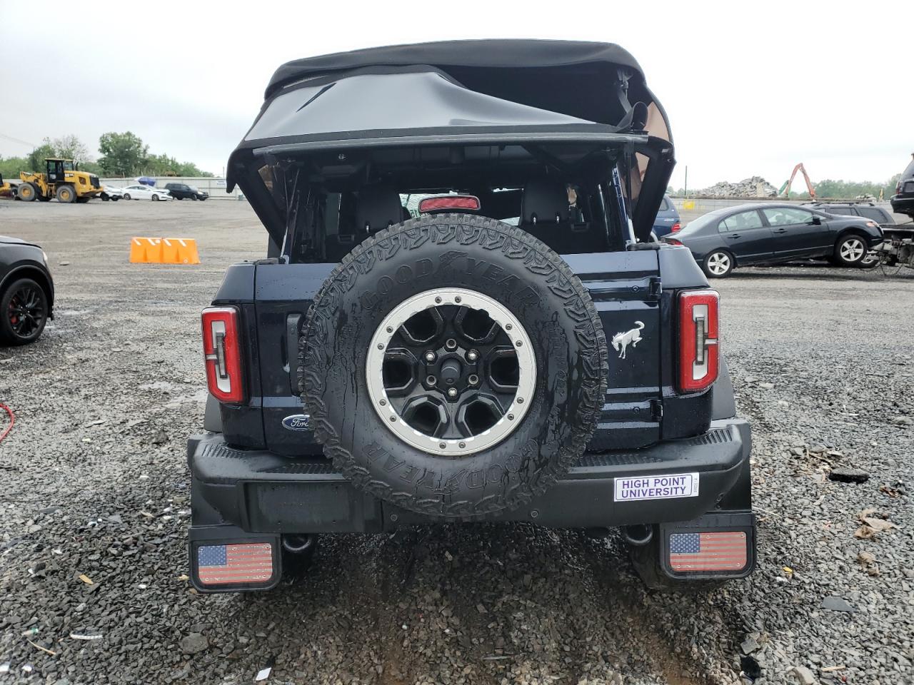 2021 Ford Bronco Base VIN: 1FMEE5DP5MLB03300 Lot: 56737415