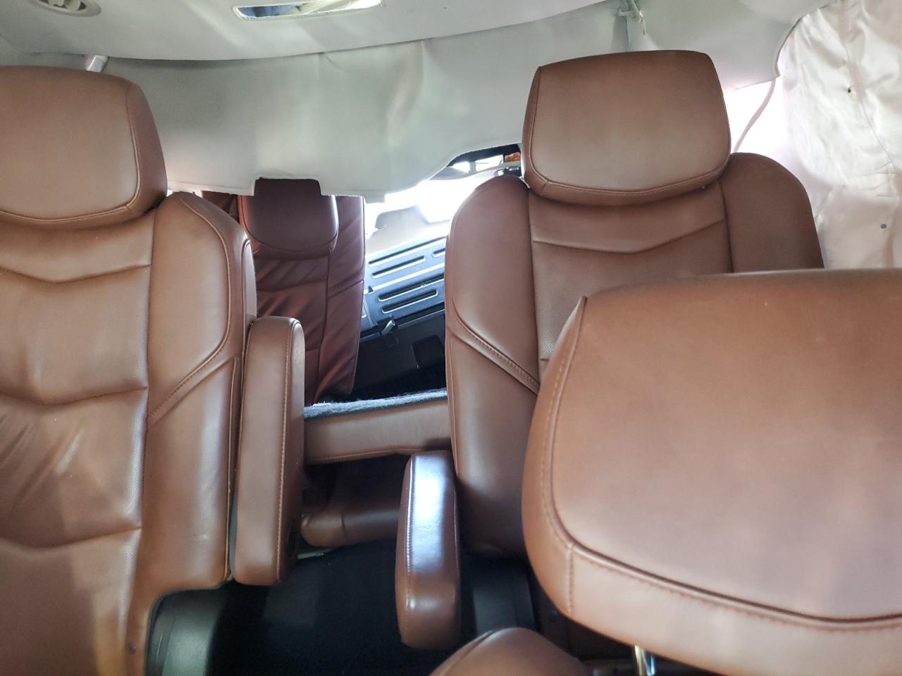 2016 Cadillac Escalade Luxury VIN: 1GYS3BKJ2GR458785 Lot: 57691105