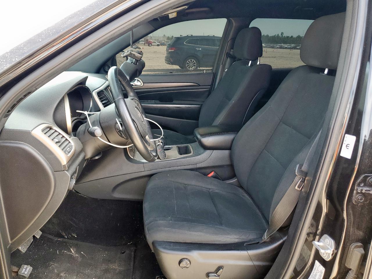 2015 Jeep Grand Cherokee Laredo VIN: 1C4RJEAG1FC125545 Lot: 57151665