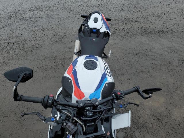 2024 BMW M 1000 R  