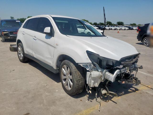  MITSUBISHI OUTLANDER 2015 Белый