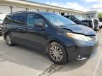 2011 Toyota Sienna Xle продається в Louisville, KY - Front End