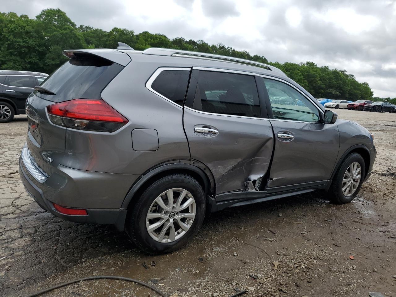 KNMAT2MT1HP611959 NISSAN ROGUE 2017