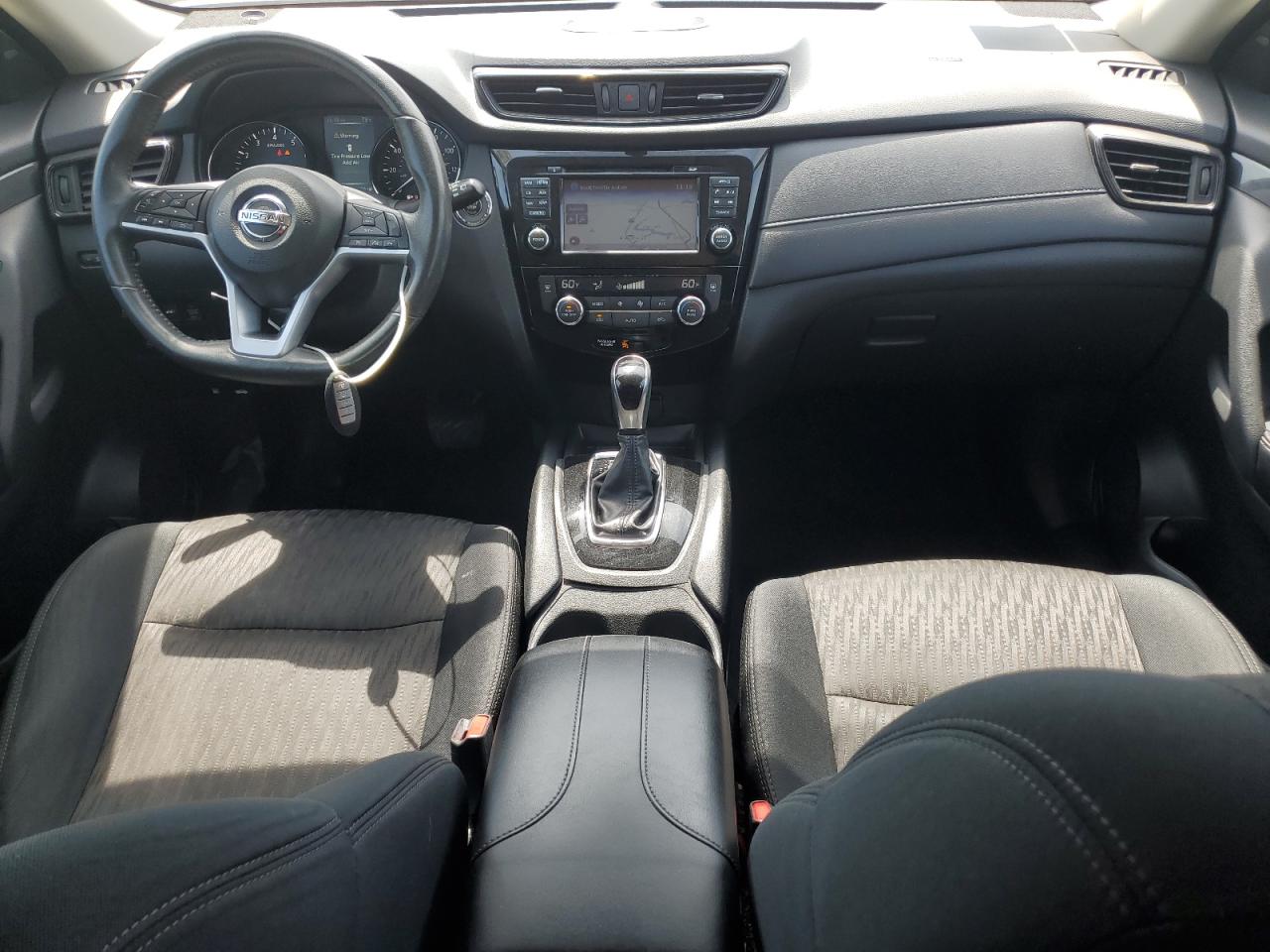5N1AT2MV1HC824267 NISSAN ROGUE 2017