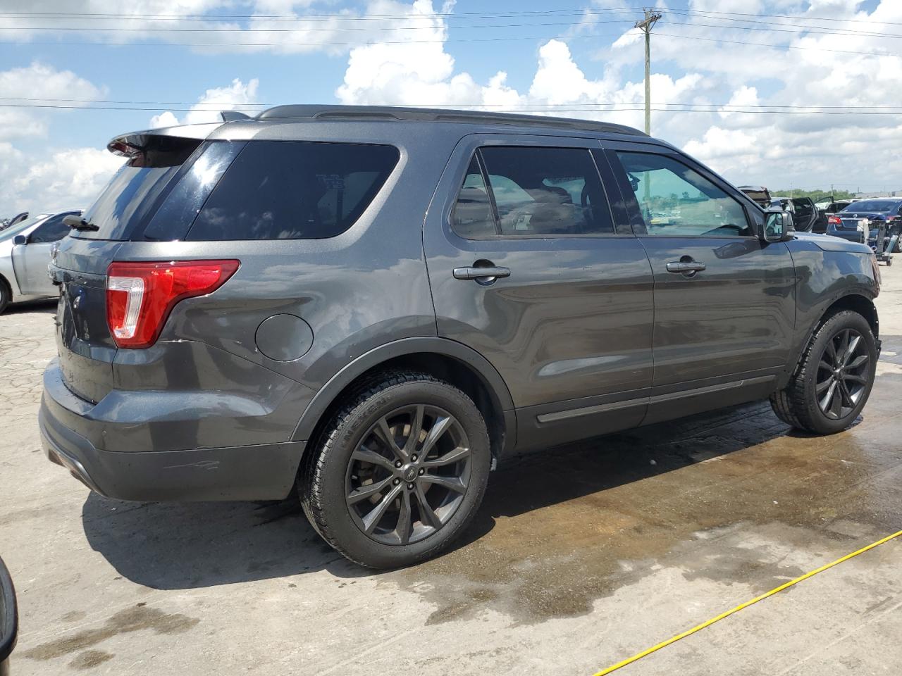 1FM5K7D81HGD10049 FORD EXPLORER 2017