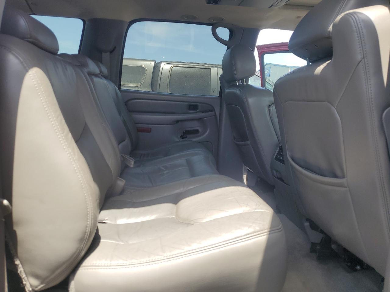 2004 GMC Yukon Xl Denali VIN: 1GKFK66U44J256213 Lot: 57183665