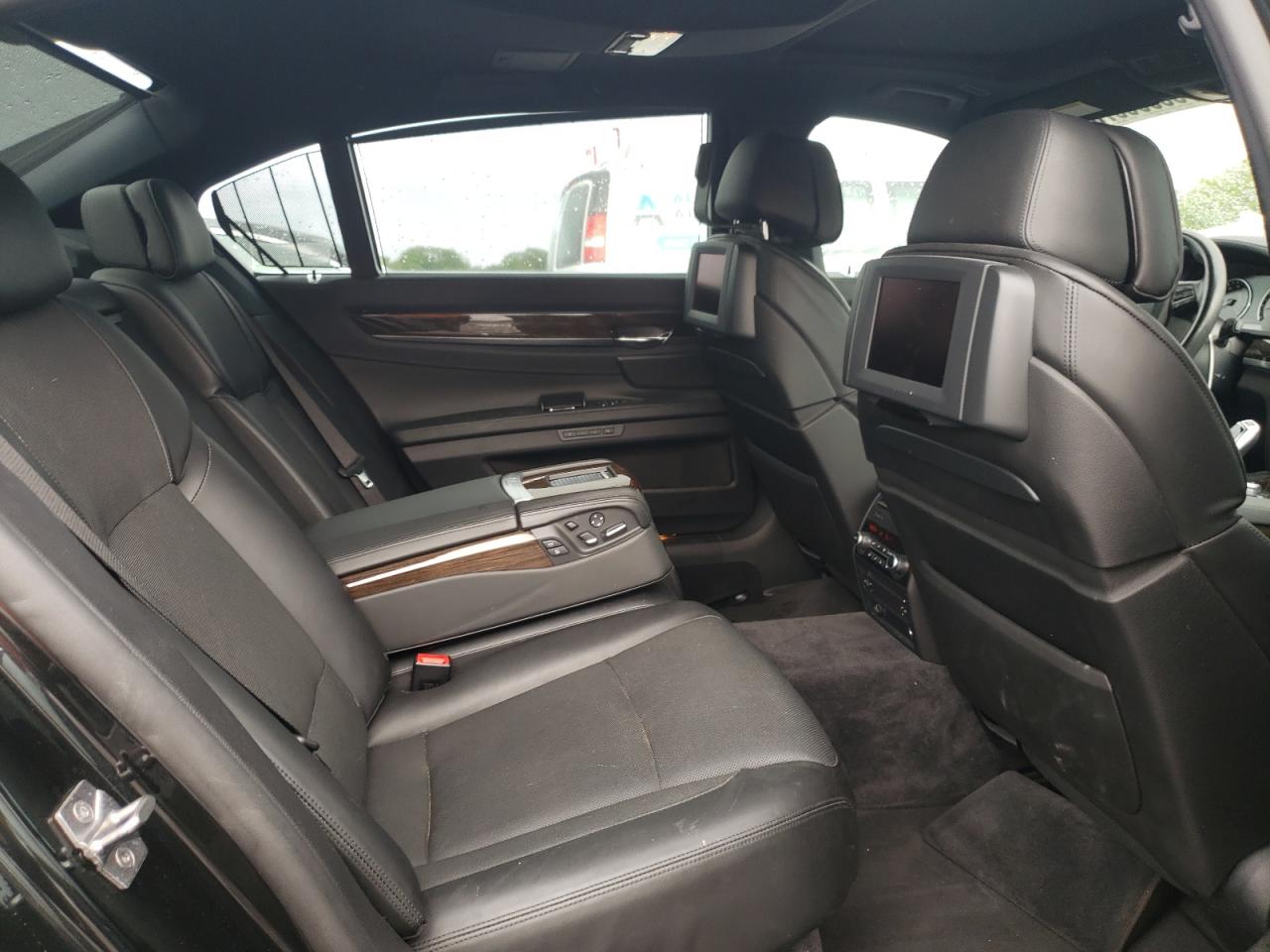 2011 BMW 750 Lxi VIN: WBAKC8C54BC432983 Lot: 56896975