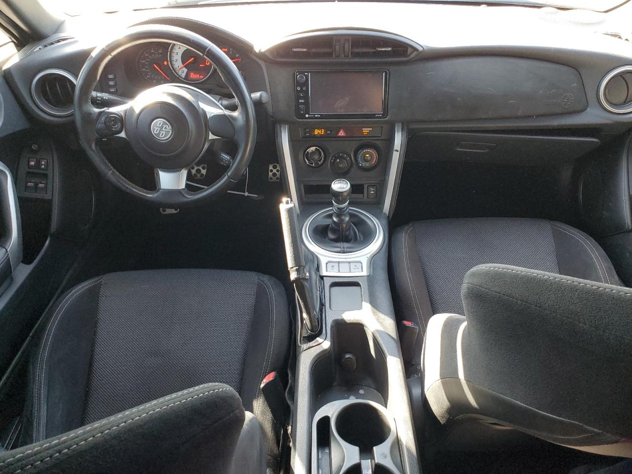 JF1ZNAA18H9702828 TOYOTA 86 2017