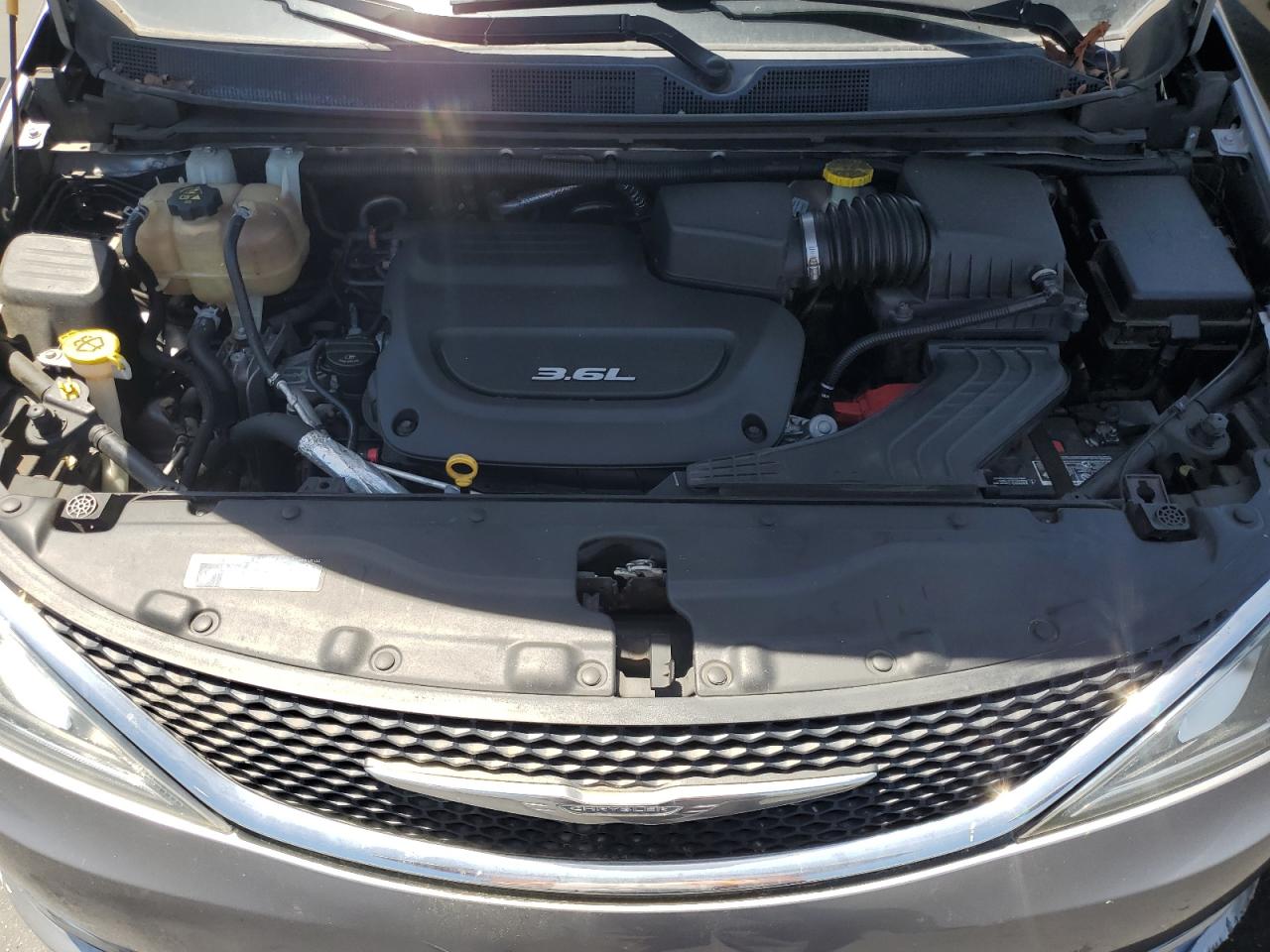 2017 Chrysler Pacifica Touring L VIN: 2C4RC1BG1HR539758 Lot: 53117135