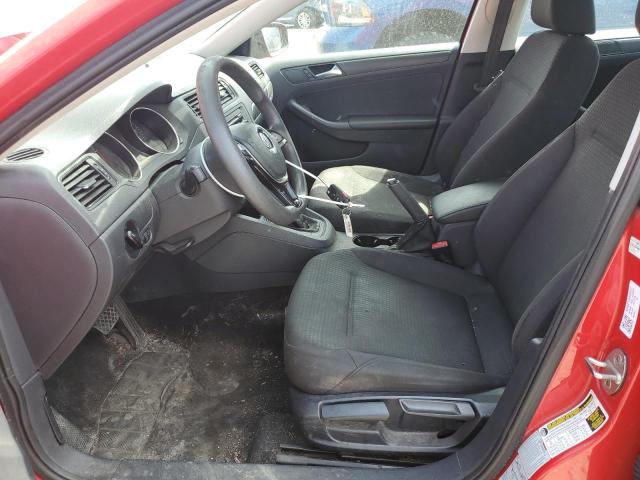  VOLKSWAGEN JETTA 2015 Красный