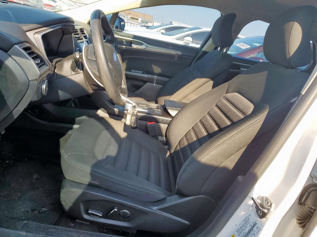 2019 Ford Fusion Se VIN: 3FA6P0LU8KR124885 Lot: 54036685