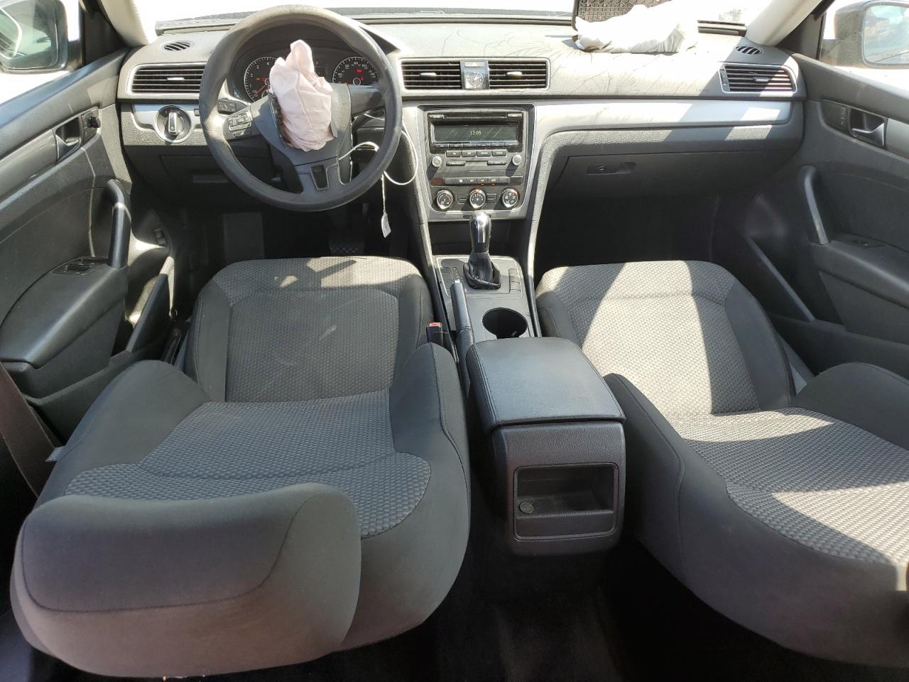 2014 Volkswagen Passat S VIN: 1VWAP7A31EC011318 Lot: 56910655