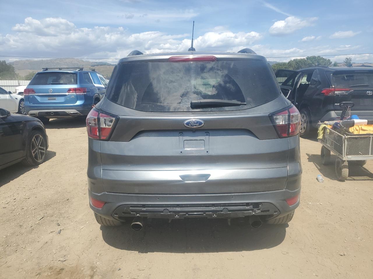 1FMCU0GD8HUC09061 FORD ESCAPE 2017