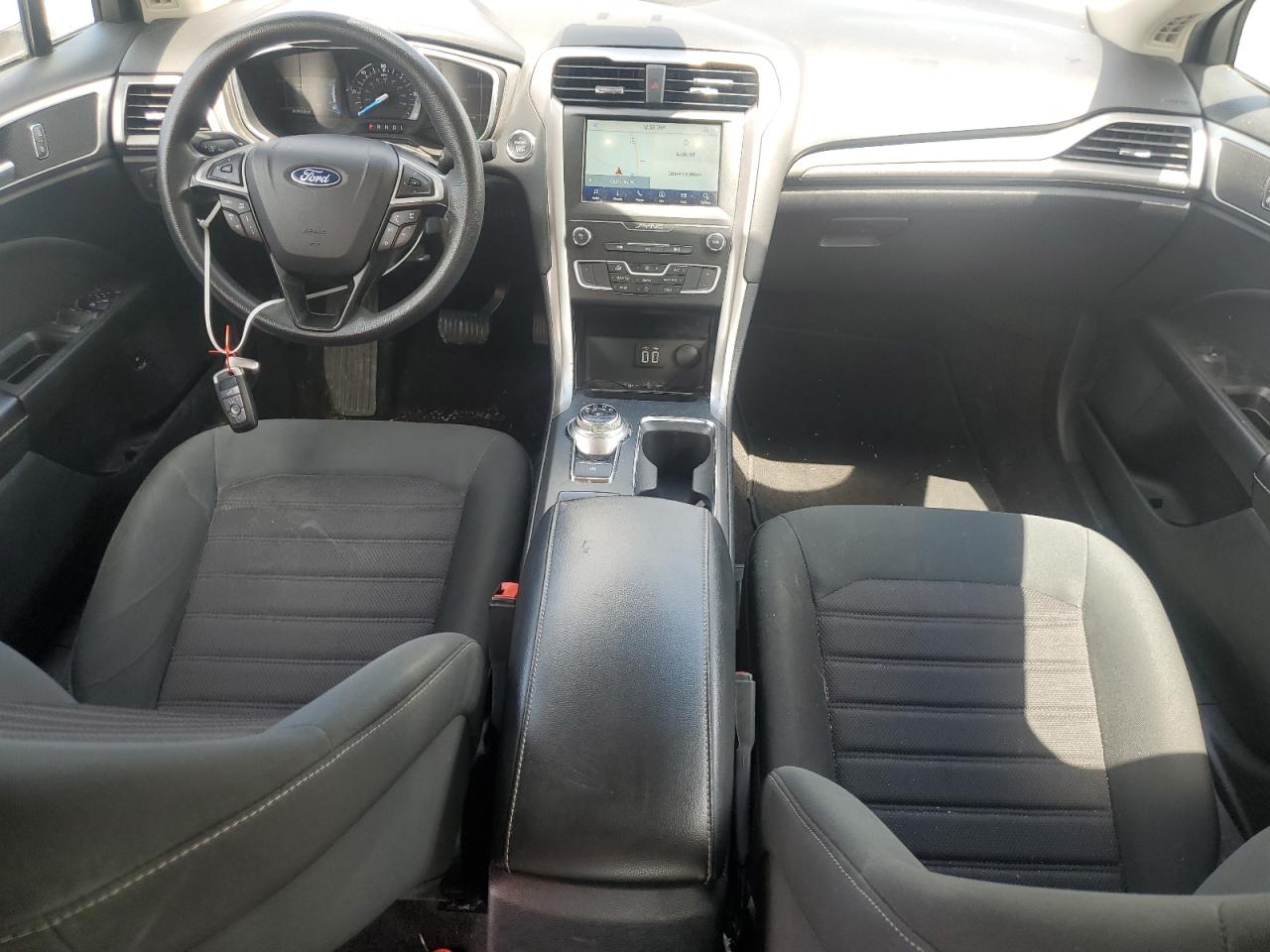2020 Ford Fusion Se VIN: 3FA6P0LU1LR195735 Lot: 54027355