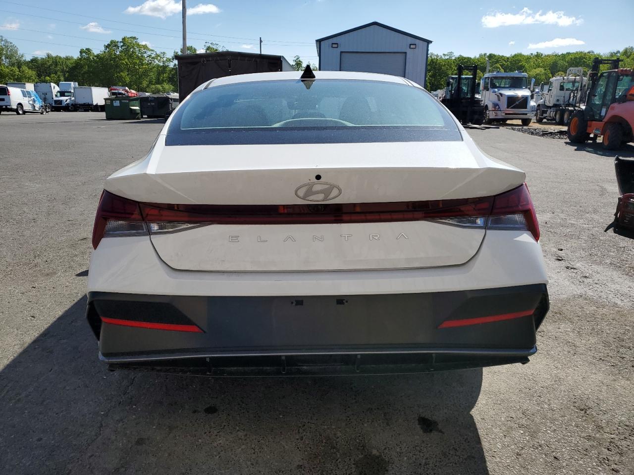 2025 Hyundai Elantra Sel VIN: KMHLS4DG7SU861706 Lot: 56118515