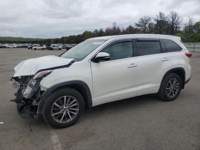  TOYOTA HIGHLANDER 2018 Белый