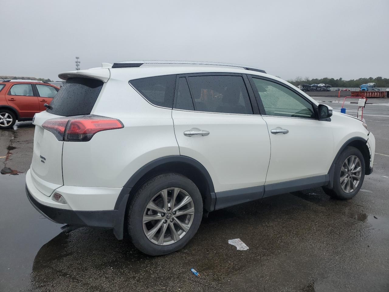 JTMDFREV1GJ099683 TOYOTA RAV4 2016