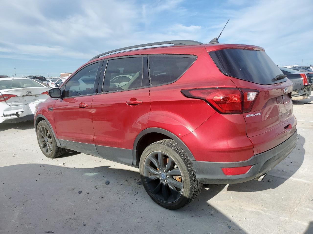 1FMCU0GD9KUC36552 FORD ESCAPE 2019