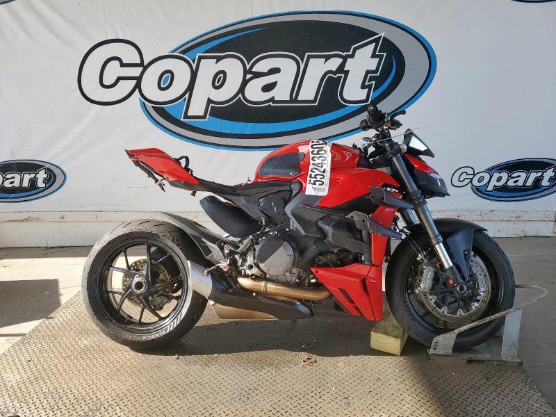 2022 Ducati Streetfighter V2