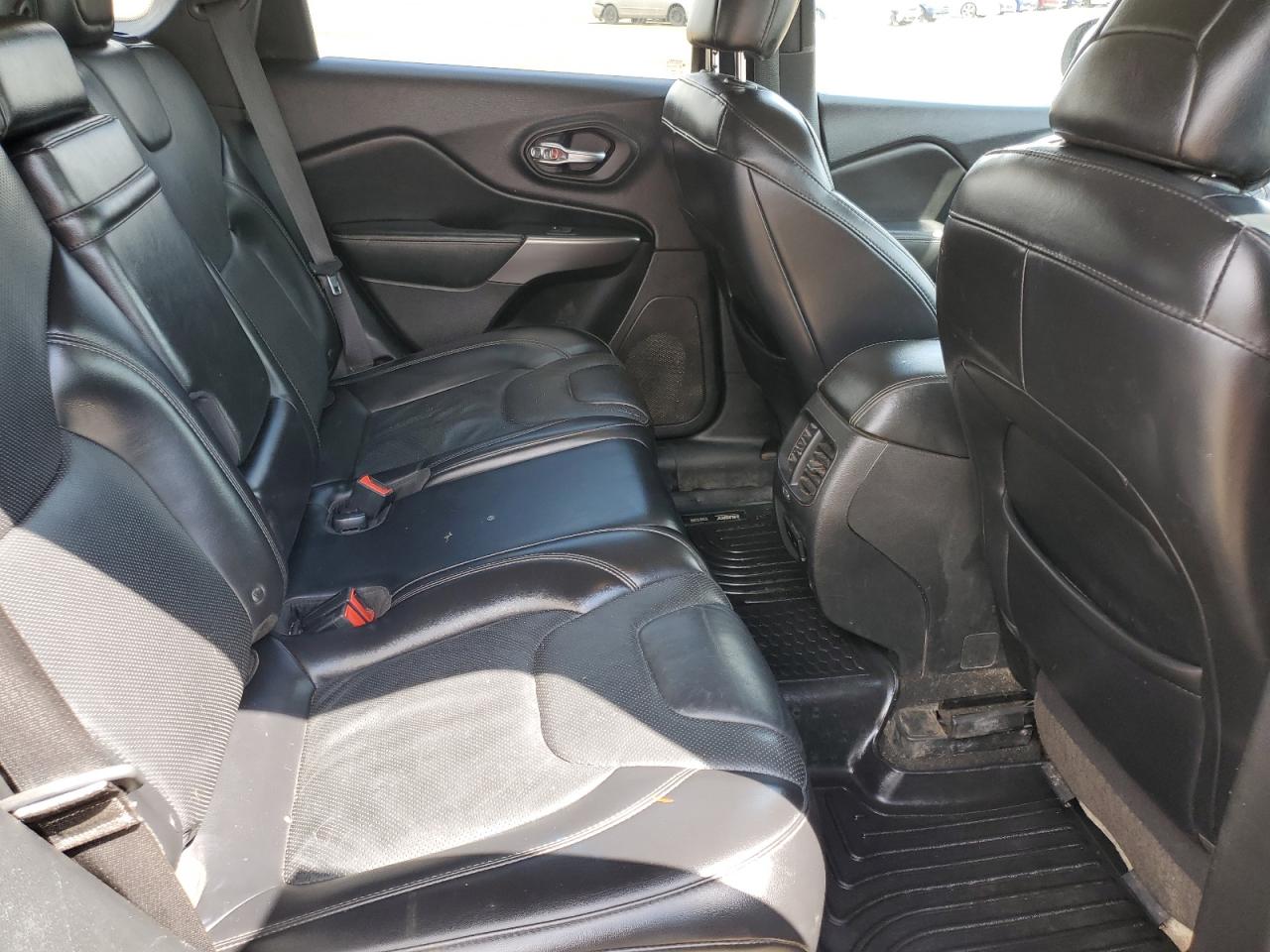 2019 Jeep Cherokee Limited VIN: 1C4PJMDXXKD278992 Lot: 57305565