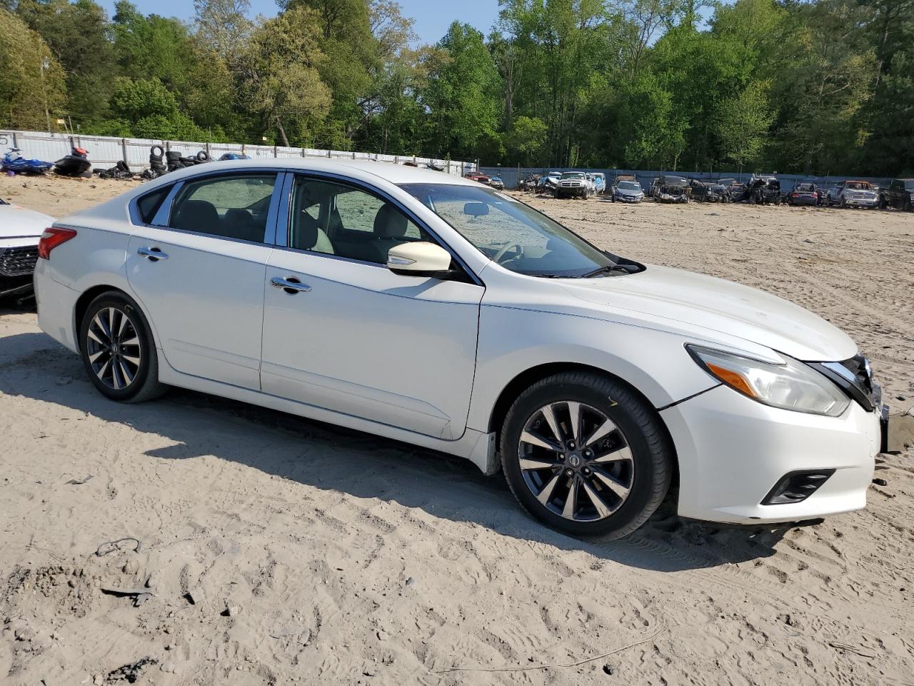 1N4AL3AP4GC124957 NISSAN ALTIMA 2016