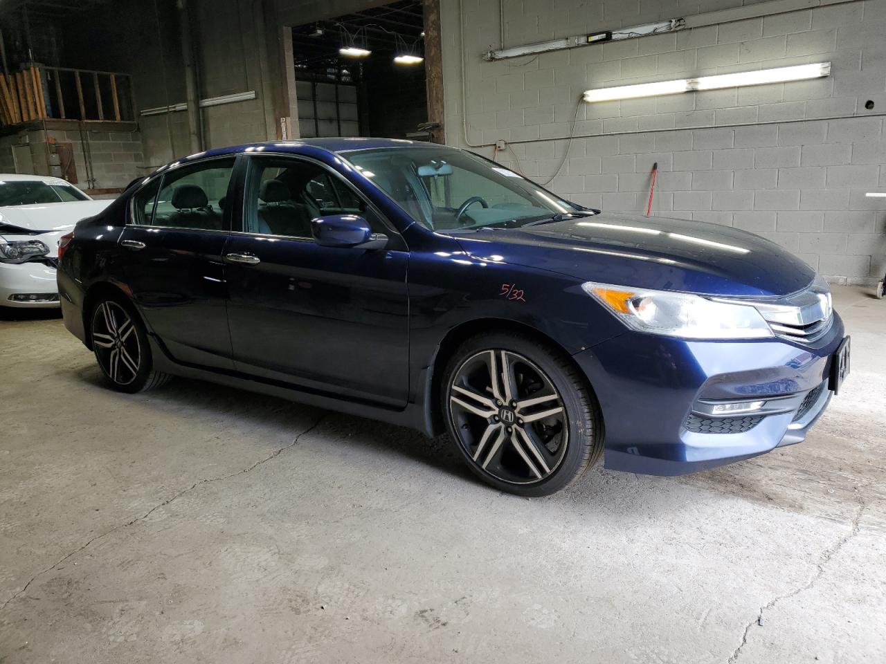 1HGCR2F56HA033433 HONDA ACCORD 2017
