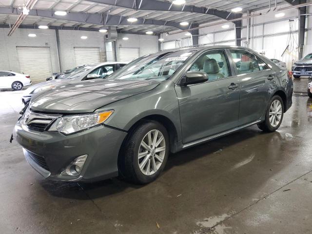  TOYOTA CAMRY 2012 Зеленый