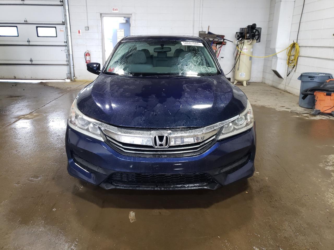 1HGCR2F33GA121319 HONDA ACCORD 2016
