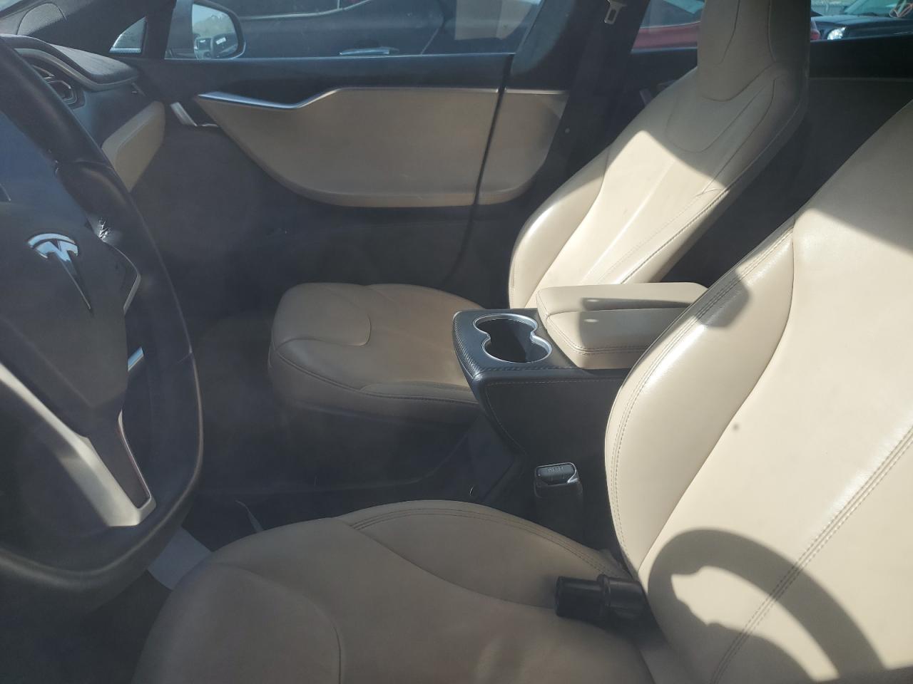 2015 Tesla Model S 85D VIN: 5YJSA1H25FF088801 Lot: 56230395