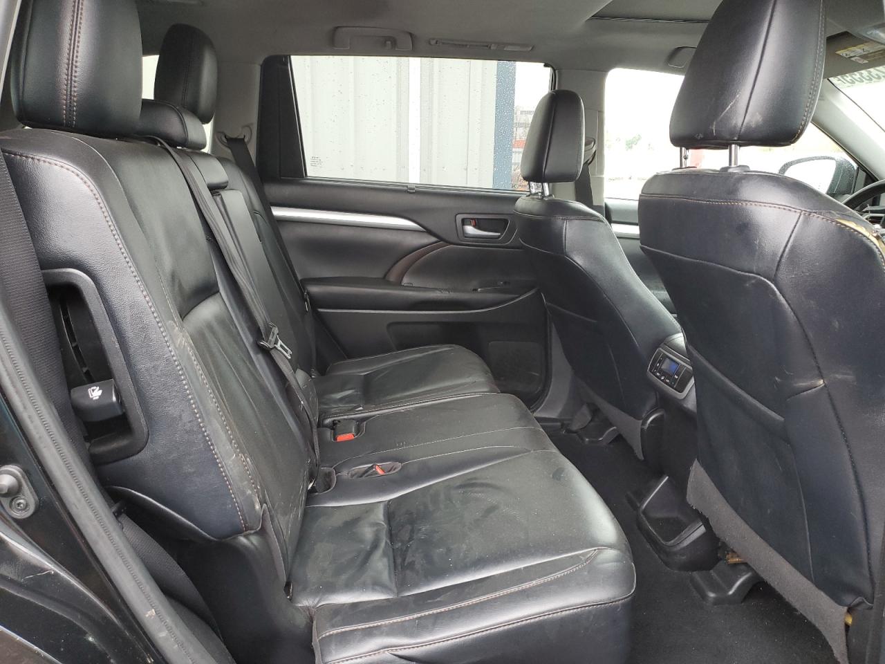 2019 Toyota Highlander Se VIN: 5TDJZRFH7KS598809 Lot: 56323355