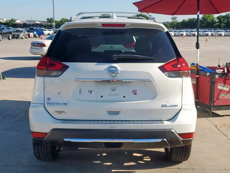  NISSAN ROGUE 2017 Білий