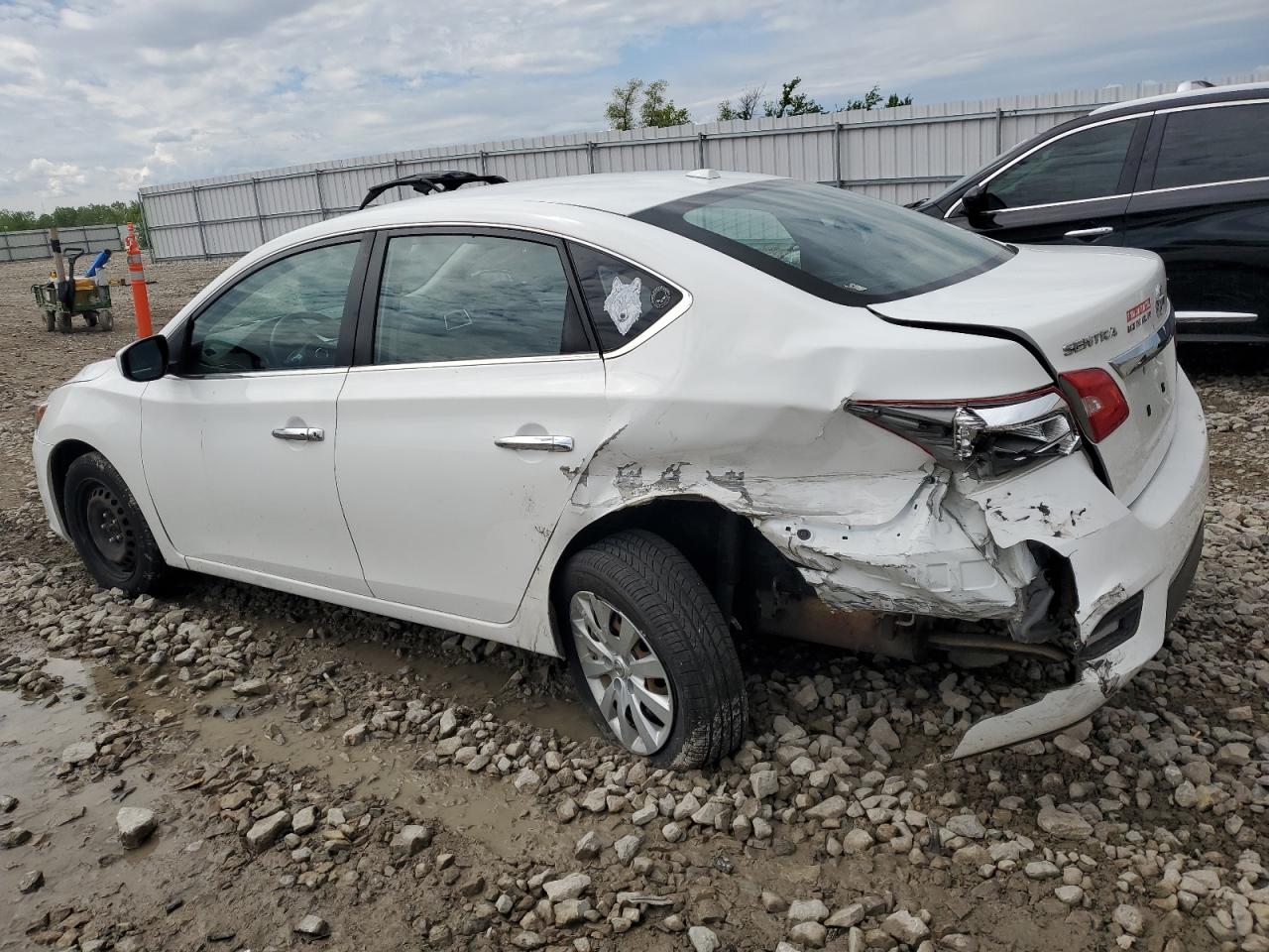 3N1AB7AP8HL657603 NISSAN SENTRA 2017