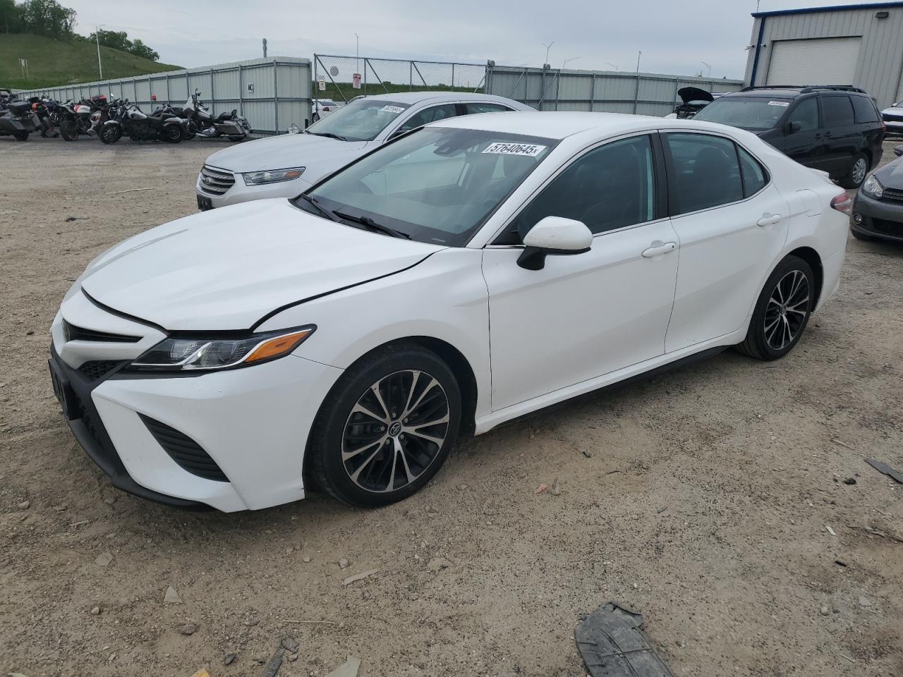 2020 Toyota Camry Se للبيع في Mcfarland، WI - Hail