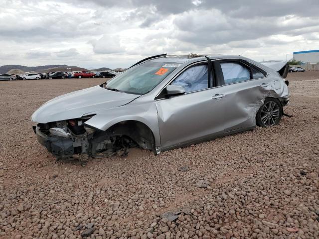 Седани TOYOTA CAMRY 2015 Сріблястий