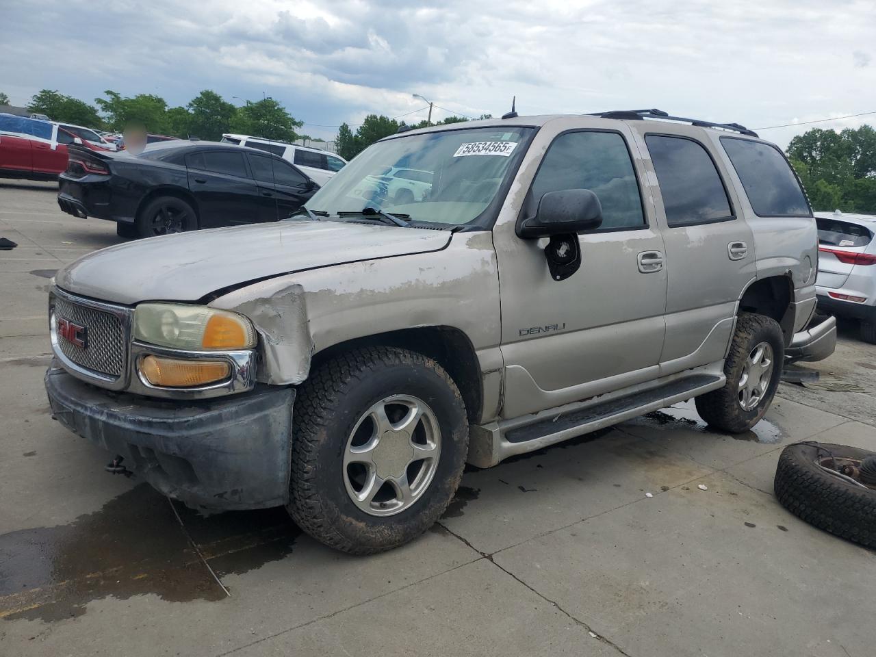 2004 Gmc Yukon Denali for Sale in Louisville, KY - Front End