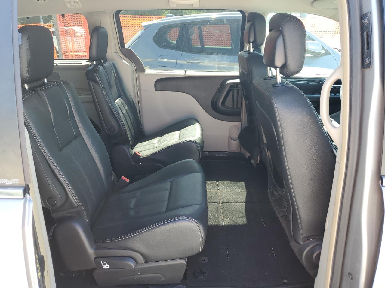 2016 Chrysler Town & Country Touring VIN: 2C4RC1BG3GR221994 Lot: 56975655