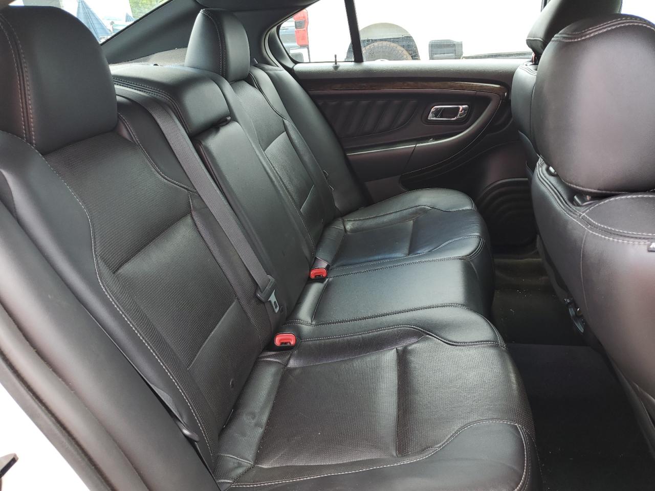 2015 Ford Taurus Limited VIN: 1FAHP2F81FG151071 Lot: 56892555