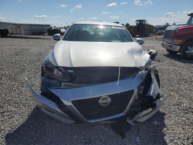  NISSAN ALTIMA 2022 Серебристый