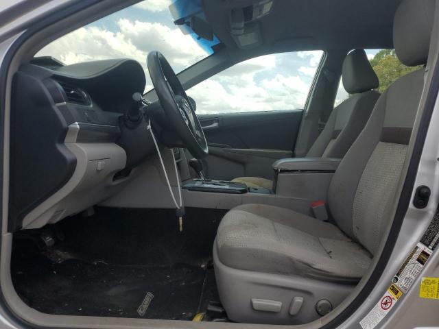  TOYOTA CAMRY 2014 Srebrny