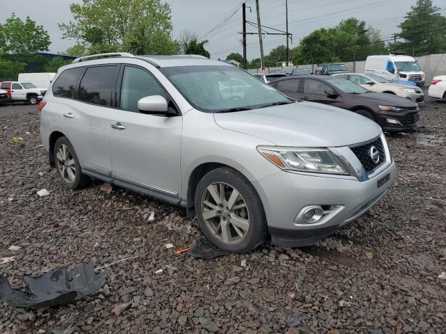  NISSAN PATHFINDER 2016 Srebrny