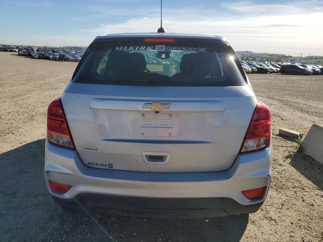 3GNCJKSB9KL223123 CHEVROLET TRAX 2019